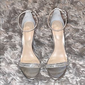 Size 8.5 Aldo Silver Heels